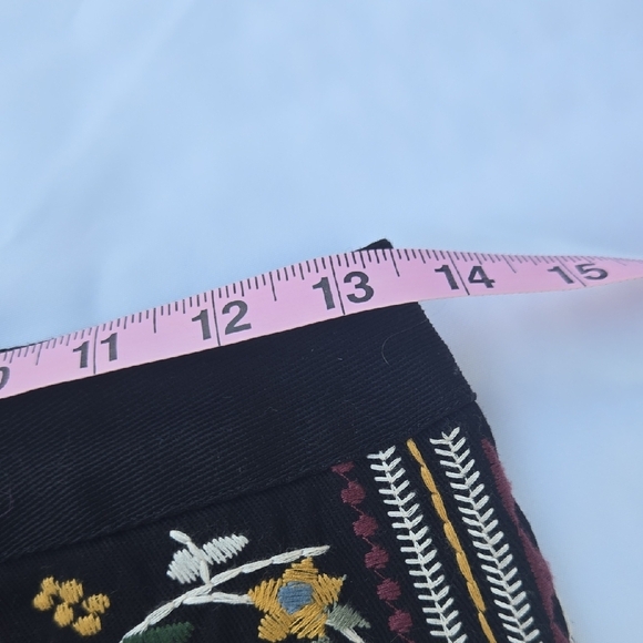 Braeve Embroidered Floral Black Skirt - Picture 4 of 5